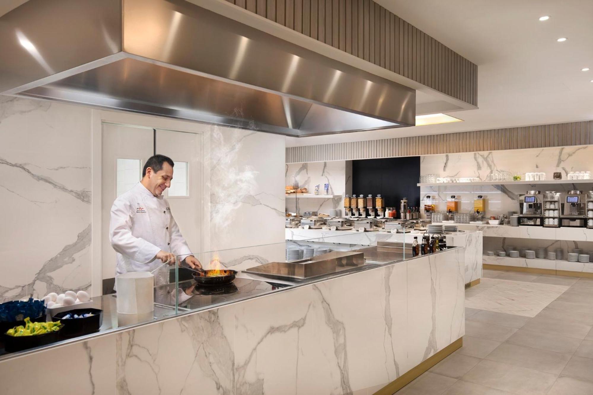 Crowne Plaza Zuerich By Ihg Hotel Екстериор снимка
