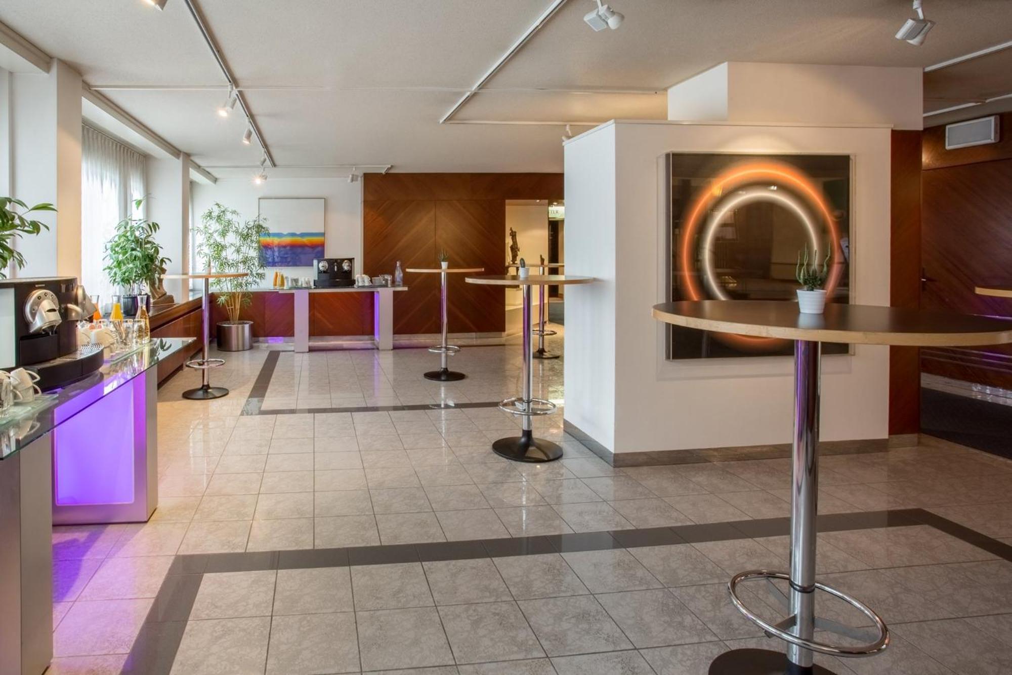 Crowne Plaza Zuerich By Ihg Hotel Екстериор снимка