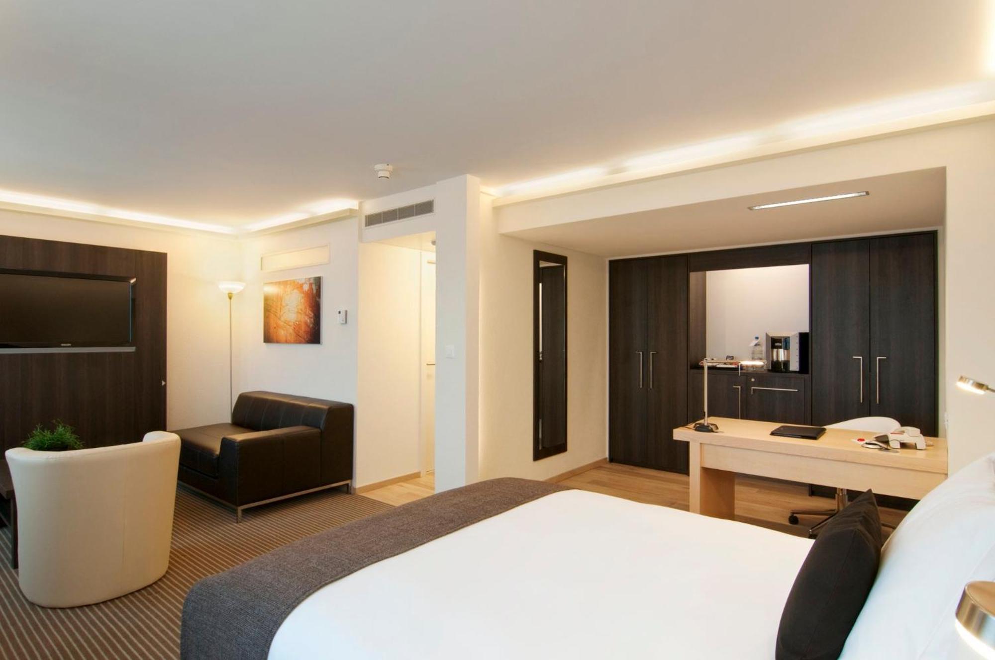 Crowne Plaza Zuerich By Ihg Hotel Екстериор снимка