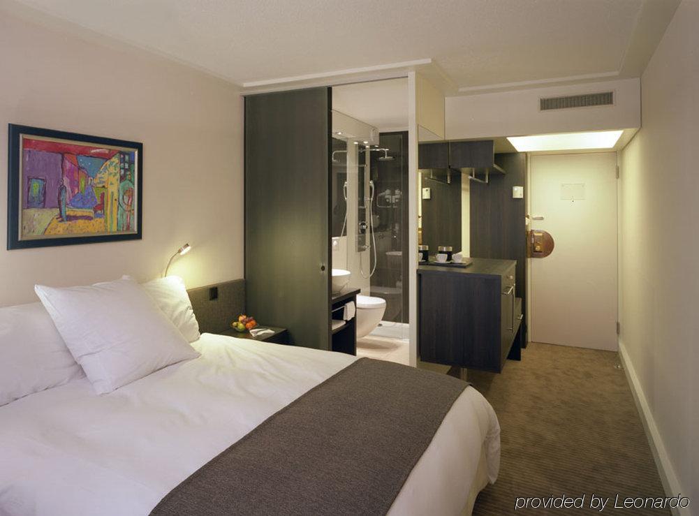 Crowne Plaza Zuerich By Ihg Hotel Стая снимка